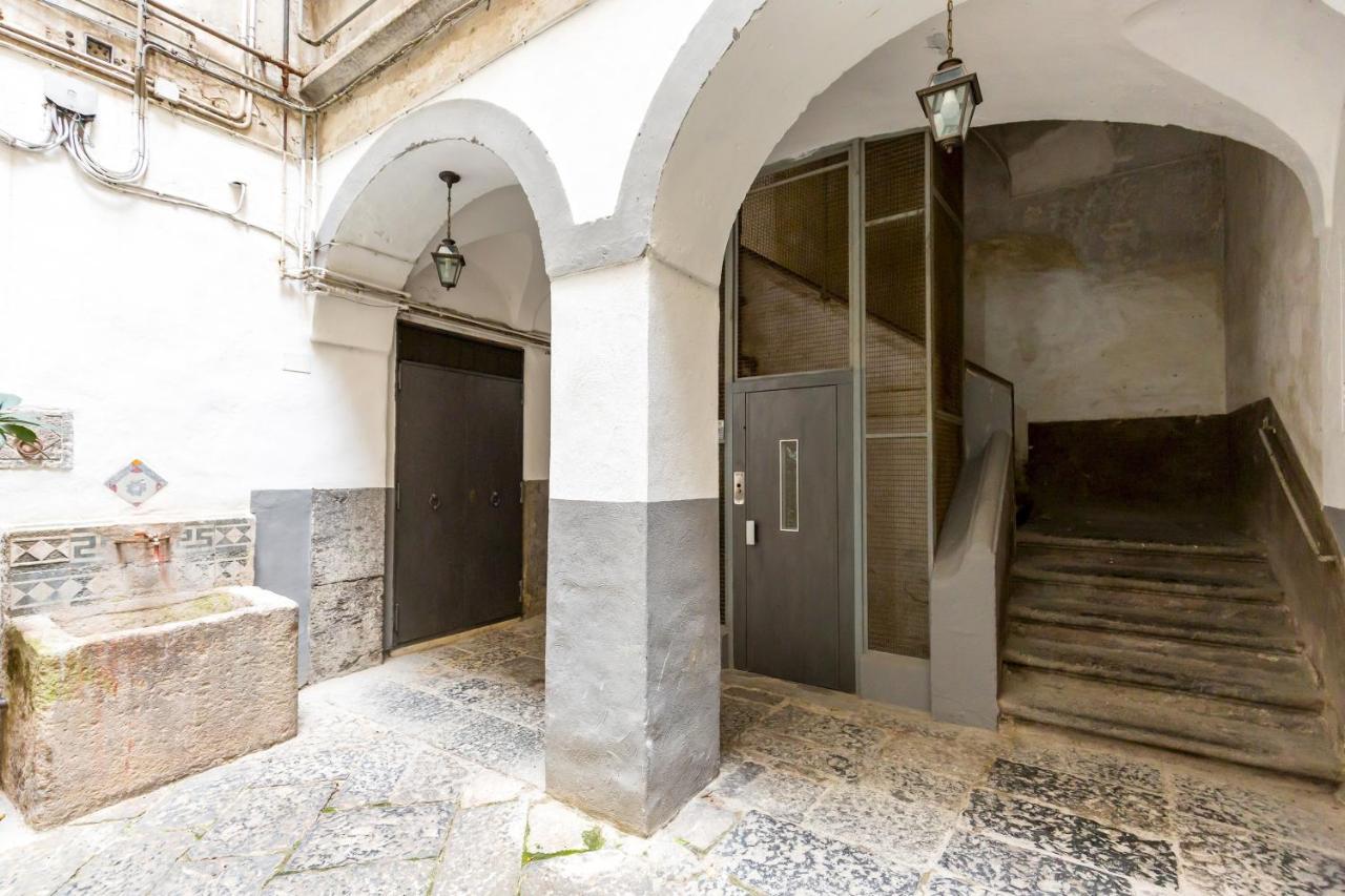San Marcellino Cool And Central By Napoliapartments Buitenkant foto